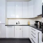 Golden Dog Apartment